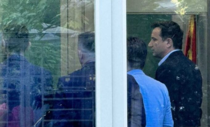 Kërkon lirimin nga qelia, avokati i Veliajt në seancë: Nuk ka asnjë rrezik të prishë provat