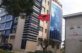 Si film! Zbulohet e vërteta e vrasjes së 56-vjeçarit në Fier: Vajza dhe nëna në skenar të paramenduar