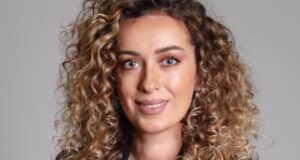 Gerta Dhima, kush është ekonomistja Fierake e cila bën pjesë në listën e hapur të Partisë Socialiste