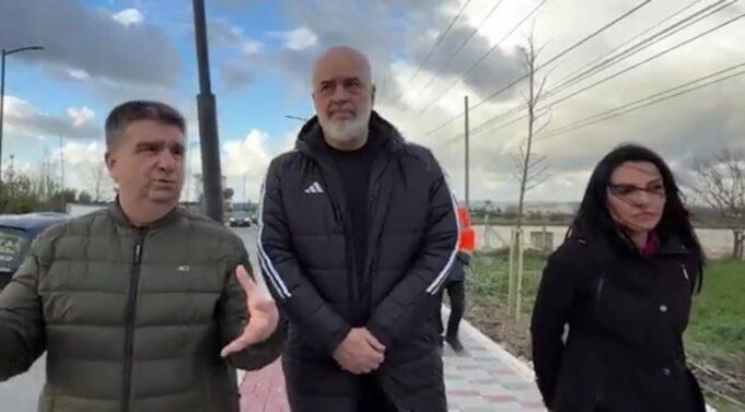 Rama në kantierin e rrugës “Çeligrad”: Do të ofrojë pamje tjetër të hyrjes në Fier (Video)