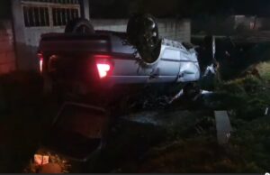 LAJMI I FUNDIT/ Aksident i rëndë në rrugën Fier-Seman. Automjeti përplas karrocën, 2 të plagosur