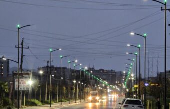 Hyrja e Fierit me një pamje të re – Rruga e “Çeligradit” përfundon rikonstruksionin (Foto)