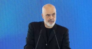 “Është koha për të blerë qoftë një gur në Shqipëri”/ Rama fton investitorët: Koha është tani, nesër do të jetë shumë shtrenjtë