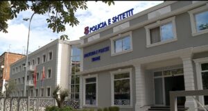 EMRAT/ Cilët janë tetë të arrestuarit në Tiranë, ‘koka’ e grupit, tutorja kolumbiane bashkëpunonte me shqiptarin dhe efektiven