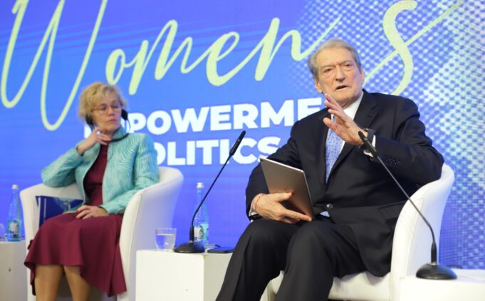 “Shëtit në botë me atlete të bardha dhe hiqet si piktor”- Berisha akuza Ramës: Arrestoi 3 liderë të opozitës me projektin e tij “Shqipëria pa opozitë”