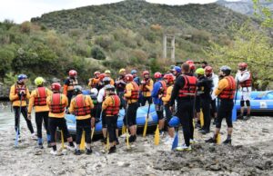 Kampionati i Rafting në brigjet piktoreske të lumit Vjosa
