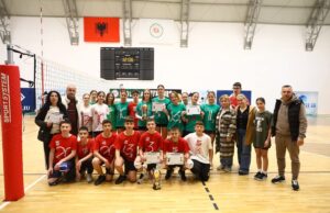 Fier/ Ja kush e dominoi kampionatin e volejbollit për shkollat 9-vjeçare