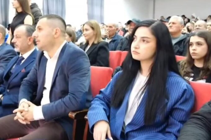 Kandidatja për deputete më e re në moshë, njihuni me studenten fierake e cila kandidon për DZH