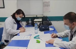 Shfaqet fruthi në Fier/ Nëntë raste në një muaj, mjekët apel: Vaksinoni fëmijët!