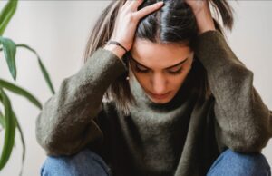 Dëmet që shkakton migrena në trup – Përveç dhimbjes së kokës