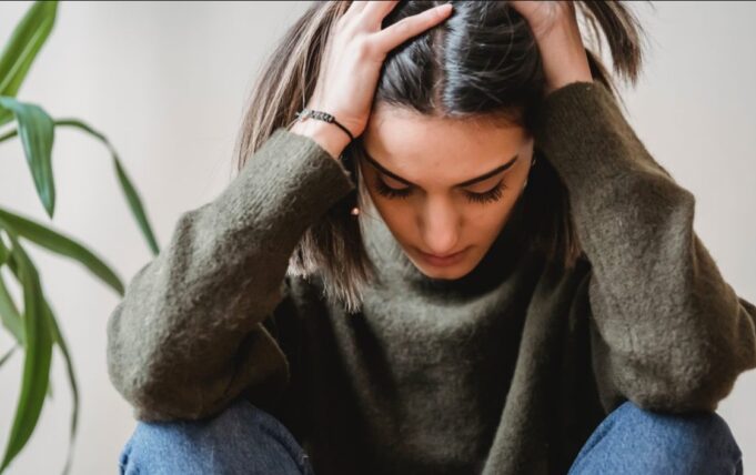 Dëmet që shkakton migrena në trup – Përveç dhimbjes së kokës