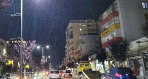 Largohen mjetet nga Rruga “Ramiz Aranitasi”, shkak etapa e fundit e Turit të Shqipërisë në çiklizëm