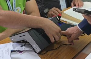 Fier, 31.1% pjesëmarrja në votime deri në orën 14:00 – Tirana kryeson, Vlora në fund