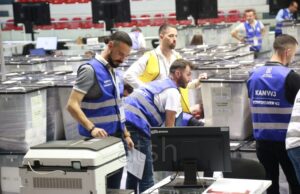 Vijon numërimi në shkallë vendi – ja si ndahen votat deri tani