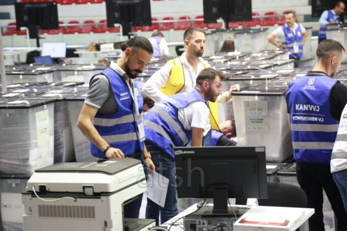 Vijon numërimi në shkallë vendi – ja si ndahen votat deri tani