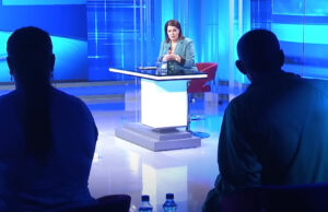 “Isha gruaja e 25-të me të cilën bashkëjetonte”/ Historia tronditëse e 39-vjeçares që u martua me një partner rreth 80 vjeç: Më solli dashnoren në shtëpi