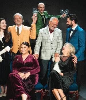 “Testamenti” – një histori komike dhe njerëzore, sot në teatrin “Bylis” Fier