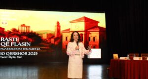 Spitali Memorial zhvillon konferencën “Raste që flasin, nga diagnoza tek zgjidhja”