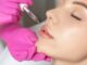 Bukuri apo shpërfytyrim? Vajzat po bëhen të gjitha njësoj, paralajmërojnë dermatologët