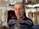 Koleksionisti 71-vjeçar nga Fieri ruan ‘thesare’, dyqani i vogël plot histori i Vasillaq Priftit (Video)