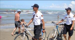 Nga ndalimi i muzikës te kontrolli me dron – Policia publikon masat për sezonin turistik