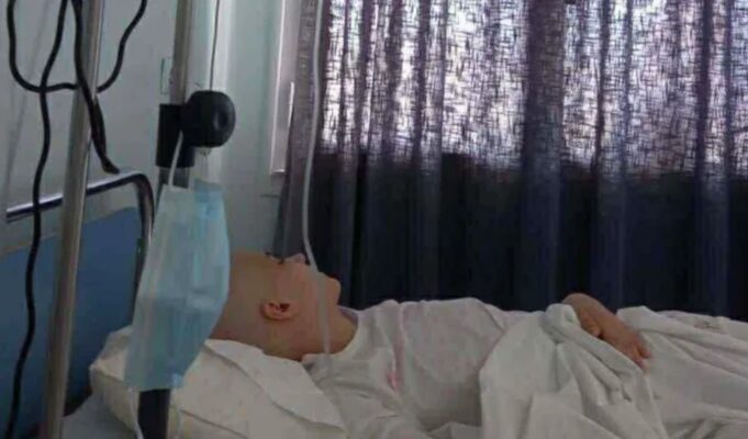 Në luftë për jetën/ 20-vjeçarja nga Fieri kërkon ndihmën tonë në betejën me leuçeminë