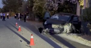Aksident në aksin Fier-Cakran, përplasen dy automjete! Tre pasagjerë nisen me urgjencë në spitalin e Fierit