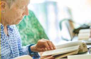 Risi në arsimin shqiptar: Universitet për të moshuarit në Tiranë