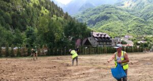Prishja e ndërtimeve pa leje, pastrohet në kohë rekord qendra e Thethit