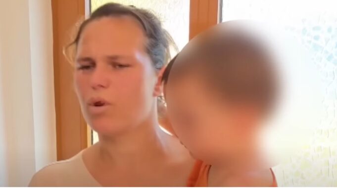 “Do bëhem e fortë për 7 fëmijët e mi”/ U përdhunua nga i ati, mamaja e vajzës së mitur në Fier kërkon ndihmë: Jemi pa strehë dhe bukë!
