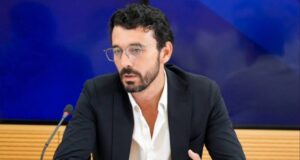 Pagesa me këste deri në 20 vite dhe falje kamatëvonesash, skema e re e OSHEE për mbledhjen e detyrimeve