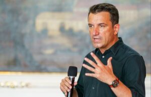 Veliaj në spitalin e Durrësit me 30 policë, zhvendosen pacientët