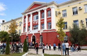 Nis aplikimi për në universitet, maturantët me mundësi regjistrimi në 3 raunde