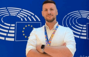 Historia e ish-punonjësit shqiptar të trenit, që sot punon në Parlamentin Europian