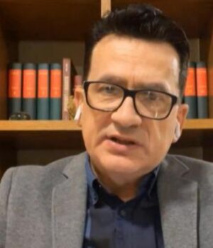 Spahiu propozon: Burg për pronarët e hoteleve që diskriminojnë turistët kosovarët apo diasporën