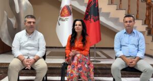 Prezantohen në Fier administratorët e rinj të njësive administrative