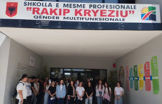 Mundësi për të rinjtë: Shkolla Profesionale “Rakip Kryeziu” hap regjistrimet deri më 30 shtator