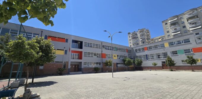 Gjimnazi “Janaq Kilica” në Fier hap dyert me mjedise bashkëkohore për vitin e ri shkollor