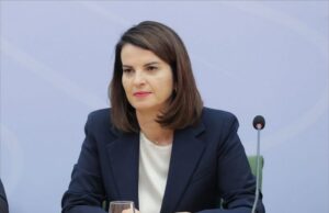 E para grua në krye të Ministrisë së Brendshme, Rama prezanton Koçiun: Moment historik, ndryshim radikal për tjetër qasje