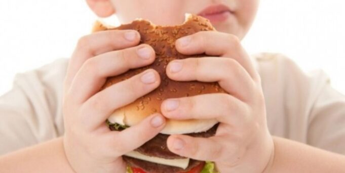 Në Shqipëri 17% e fëmijëve nën 5 vjeç janë obezë, 3-fish më e lartë se mesatarja globale