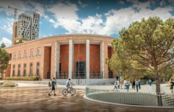 Paga minimale do të bëhet 500 euro/ Kategoritë që e përfitojnë dhe kur do hyjë në fuqi VENDIMI