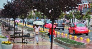 Java nis me reshje shiu dhe dëborë, parashikimi i motit për ditën e hënë
