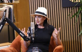 “Italia ishte burgu im i parë”, Elsa Lila tregon dhimbjen e madhe pas humbjes së nënës në ’97