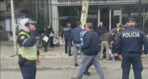 Qëllohet me armë zjarri gjyqtari Astrit Kalaja, arrestohet autori