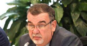 U qëllua me armë në sallën e gjyqit, ndërron jetë gjyqtari Astrit Kalaja