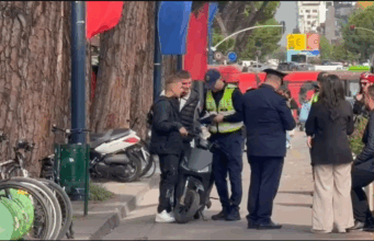 Ndalimi përkohësisht i përdorimit të monopatinave elektrike në Shqipëri, nis aksioni për bllokimin e tyre