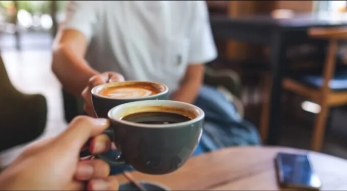 Kafe, duhan dhe karburant – shifrat që tregojnë trendin e konsumit në Shqipëri