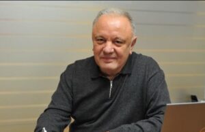 Mjeku i njohur tregon dramën e vet: Kam 22 vjet që nuk e shoh tim bir