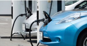 Rritja e çmimit të energjisë për makinat elektrike, taksitë kërkojnë rishikim vendimi!