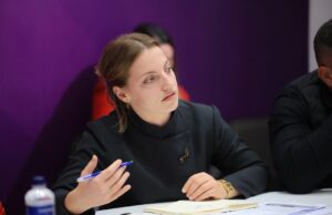 La fshatin, për Parlamentin – Rrëfehet deputetja 24-vjeçare: Kisha punët e mia, nuk e mendoja se do më zgjidhnin…